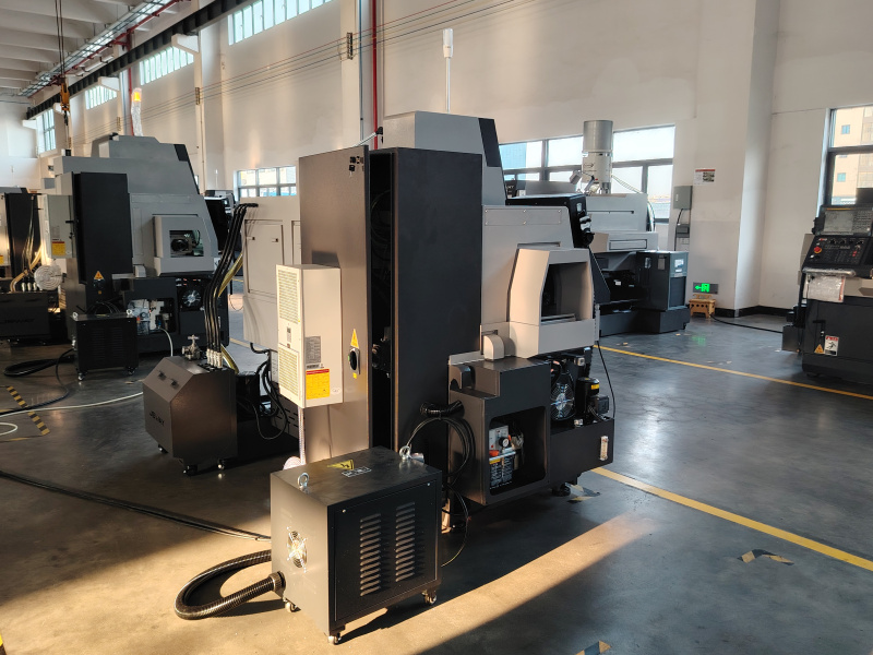 JSWAY D123B Torno suizo CNC con husillo el&eacute;ctrico de 3 ejes Live Tools 