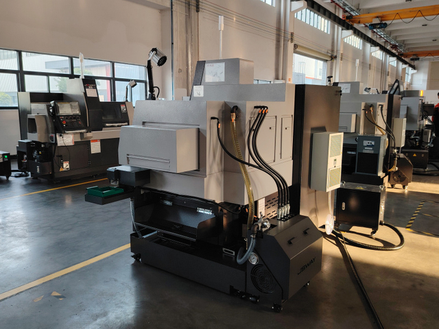 JSWAY D123A 3 Eksen Elektrikli Mil Canlı Takımlar CNC İsvi&ccedil;re Torna Tezgahı 